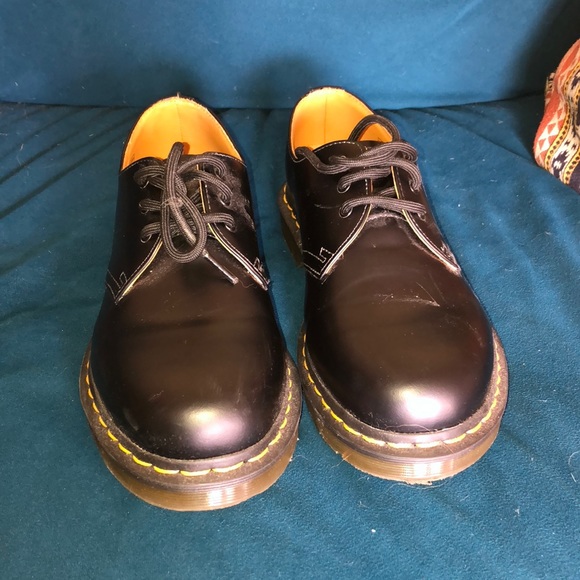 Dr. Martens - Picture 1 of 5